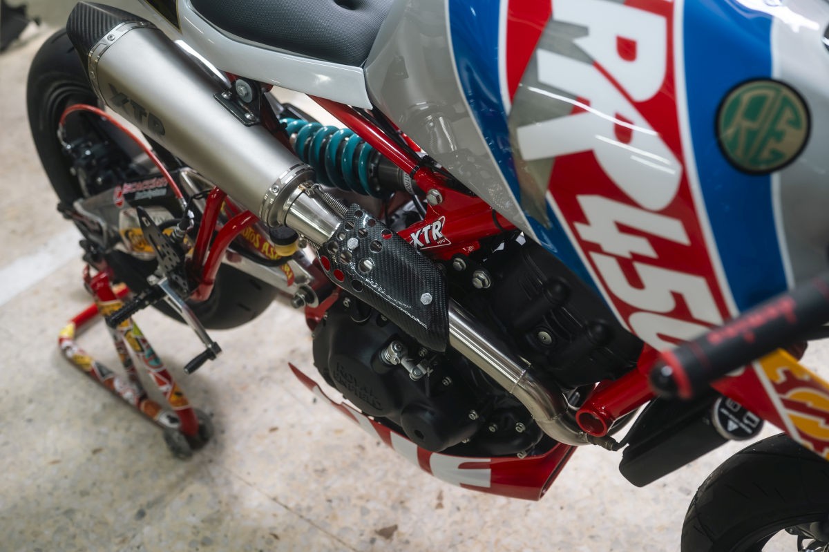 La riconoscete? E' una Royal Enfield Guerrilla 450!